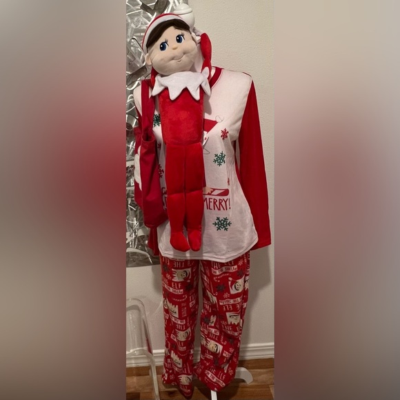 Elf on the Shelf Pajamas + Tote Bag + Large Stuffed Doll - Picture 12 of 16